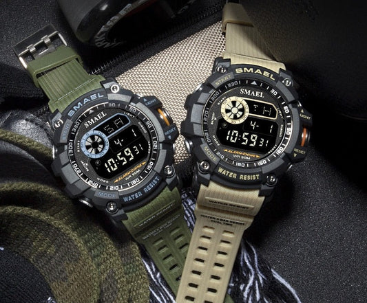 SMAEL SL-8010-7 Herren Militär Sport-Chronograph 5ATM Dualanzeige